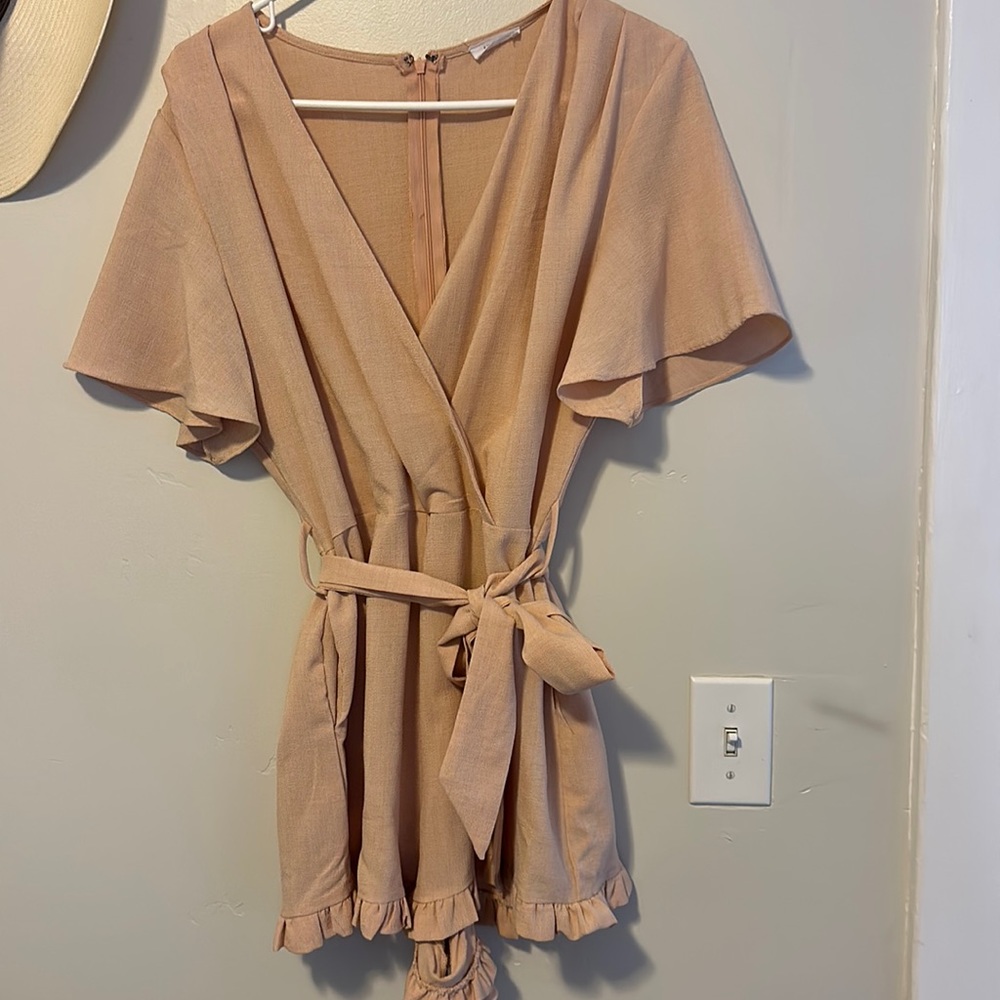 Beige romper